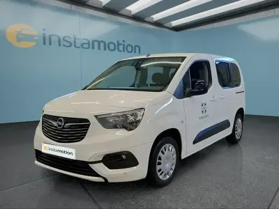 Gebraucht Opel Combo 131 PS (96 kW) 2022 Weiß Van / Kleinbus