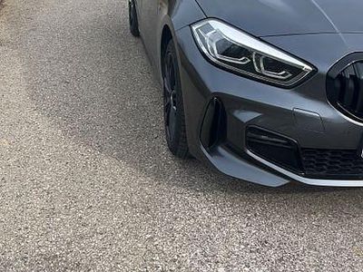 Gebraucht BMW 118 Performance 140 PS (102 kW) 2019 Grau Kleinwagen