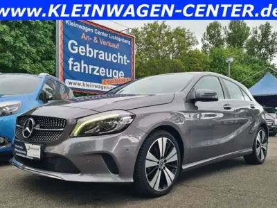 Gebraucht Mercedes A180 AMG 122 PS (89 kW) 2017 Mountaingrau (metallic) Limousine