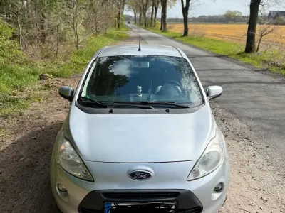 Usata Ford Ka 70 CV (51 kW) 2011 Argento Utilitaria