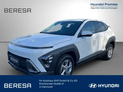 Gebraucht Hyundai Kona Select 120 PS (88 kW) 2024 Weiß SUV