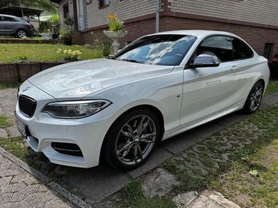 BMW M235