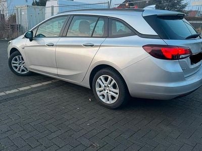 Second-hand Opel Astra 136 CP (100 kW) 2018 Argintiu Break