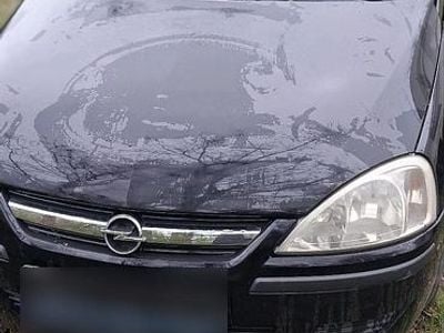 Usata Opel Corsa 59 CV (43 kW) 2004 Nero Utilitaria