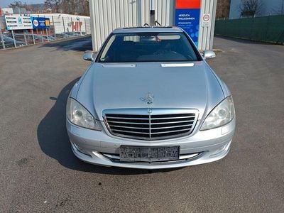 Second-hand Mercedes S500 387 CP (284 kW) 2006 Argintiu Berlinǎ