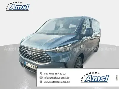 Gebraucht Ford Tourneo Custom Titanium 150 PS (110 kW) 2024 Chromablau metallic Van