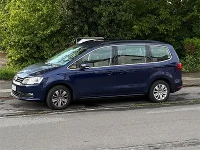 Gebraucht VW Sharan Comfortline 150 PS (110 kW) 2021 Blau Van / Kleinbus