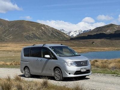 Gebraucht Nissan Serena S 150 PS (110 kW) 2015 Silber Van / Kleinbus