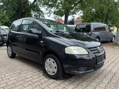Gebraucht VW Fox Basis 54 PS (39 kW) 2007 Schwarz Kleinwagen