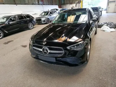 Gebraucht Mercedes C300e 333 PS (244 kW) 2023 Schwarz Limousine