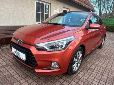 Gebraucht Hyundai i20 Trend 101 PS (74 kW) 2015 Orange Coupé