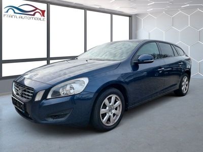 gebraucht Volvo V60 Kombi Kinetic*NAVI*PDC*TEMPOMAT*