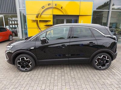 Lackierung schwarz perla nera/metallic klarlack Gebraucht 2024 Opel Crossland Ultimate SUV | 18.990 € (Etwas zu teuer)