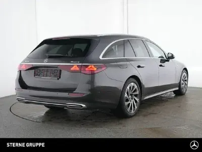 Usata Mercedes E300 Avantgarde 313 CV (230 kW) 2025 Grigio Station wagon