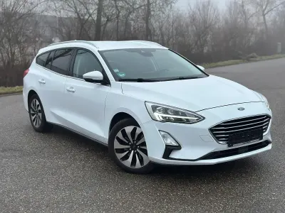 Gebraucht Ford Focus Cool & Connect 120 PS (88 kW) 2019 Weiß Kombi