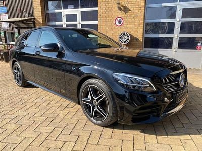 Second-hand Mercedes C220 AMG line 194 CP (142 kW) 2019 Negru Break