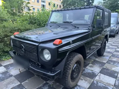Gebraucht Mercedes G250 92 PS (67 kW) 1992 Schwarz SUV