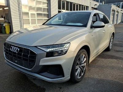 Gebraucht Audi Q8 Ambiente 286 PS (210 kW) 2022 Vikunjabeige metallic SUV