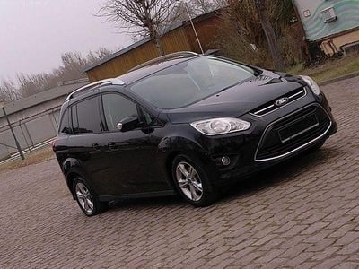 Gebraucht Ford Grand C-Max Champions Edition 116 PS (85 kW) 2014 Schwarz Van / Kleinbus