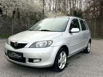 Usata Mazda 2 Exclusive 80 CV (58 kW) 2003 Argento Utilitaria