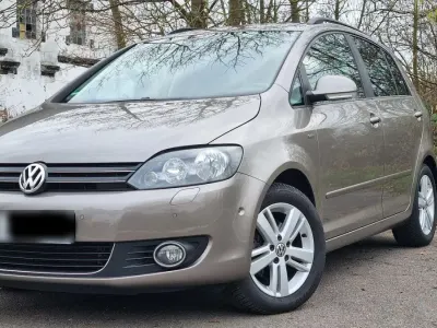 Gebraucht VW Golf Plus Life 122 PS (89 kW) 2013 Braun Van / Kleinbus
