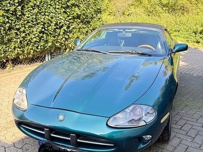 Jaguar XK8