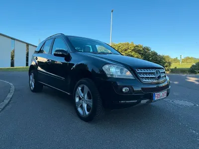 Gebraucht Mercedes ML320 224 PS (164 kW) 2006 Schwarz SUV