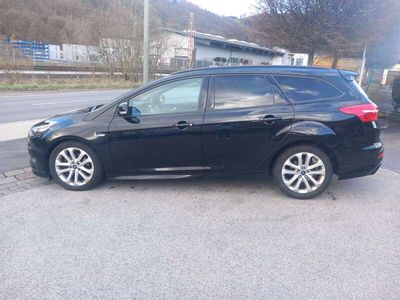 gebraucht Ford Focus FocusTurnier 1.5 EcoBoost Start-Stop. ST-Line