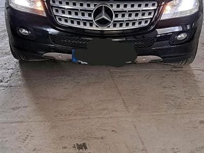 Gebraucht Mercedes ML320 224 PS (164 kW) 2007 Schwarz SUV