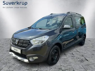 Gebraucht Dacia Dokker Celebration 116 PS (85 kW) 2017 Grau Van / Kleinbus