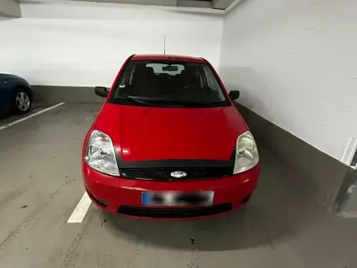 Gebraucht Ford Fiesta 60 PS (44 kW) 2005 Rot Kleinwagen