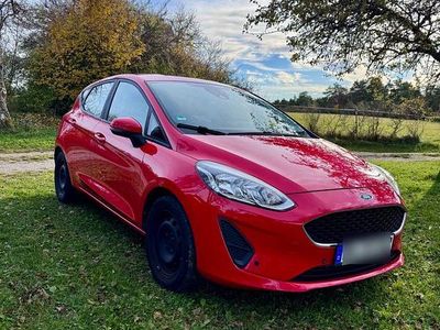 Rot Gebraucht 2017 Ford Fiesta Trend Kleinwagen | 6.900 € (Fairer Preis)
