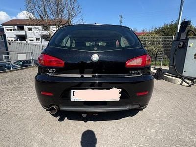 Gebraucht Alfa Romeo 147 Impression 120 PS (88 kW) 2005 Schwarz Kleinwagen