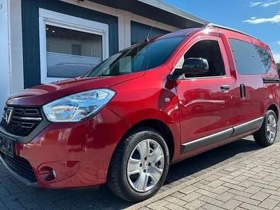 Usata Dacia Dokker Comfort 95 CV (69 kW) 2020 Rosso Monovolume