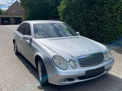Mercedes E220