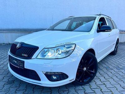 Weiß Gebraucht 2012 Skoda Octavia RS Kombi | 6.990 € (Guter Preis)
