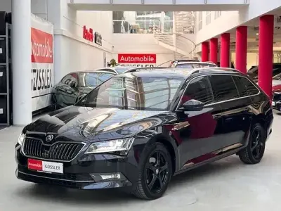 Gebraucht Skoda Superb LAURIN & KLEMENT 190 PS (139 kW) 2019 Schwarz Kombi