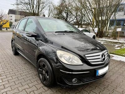 Schwarz Gebraucht 2006 Mercedes B170 Van / Kleinbus | 900 € (Guter Preis)