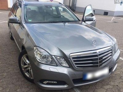 Gebraucht Mercedes E350 Avantgarde 231 PS (169 kW) 2009 Silber Kombi