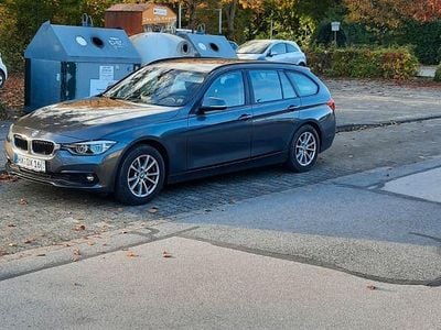 Grau Gebraucht 2015 BMW 320 Advantage Kombi | 17.500 € (Fairer Preis)