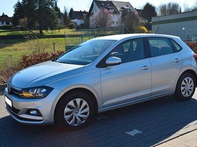 Gebraucht VW Polo Comfortline 95 PS (69 kW) 2019 Silber Kleinwagen