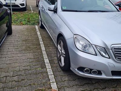 Gebraucht Mercedes E250 Elegance 204 PS (150 kW) 2011 Silber Kombi