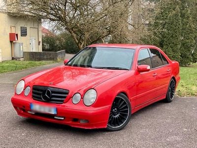 Rot Gebraucht 2000 Mercedes E270 AMG Limousine | 3.999 € (Guter Preis)
