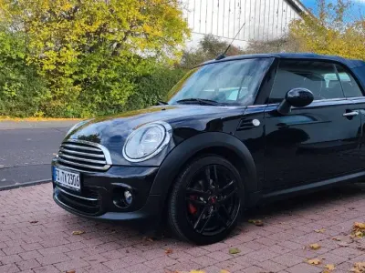 Gebraucht Mini Cooper Cabriolet 122 PS (89 kW) 2010 Schwarz Cabrio