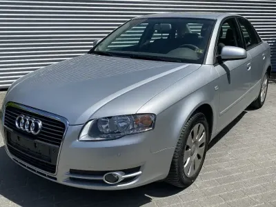 Gebraucht Audi A4 131 PS (96 kW) 2005 Silber Limousine