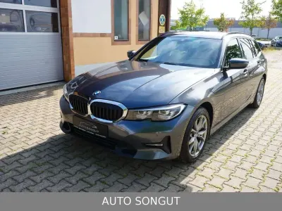 Gebraucht BMW 320 Sport Line 190 PS (139 kW) 2022 Grau Limousine