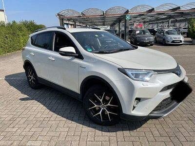 gebraucht Toyota RAV4 2,5-l-Hybrid Style 4x4 AHK Webasto 8-Fach