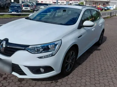 Gebraucht Renault Mégane GrandTour Intens 116 PS (85 kW) 2020 Weiß Kombi