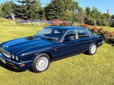 Gebraucht Jaguar XJ12 311 PS (228 kW) 1995 Blau Limousine