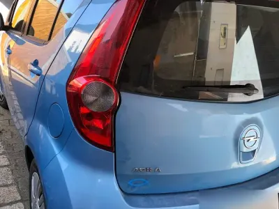 Gebraucht Opel Agila 88 PS (64 kW) 1999 Blau Kleinwagen